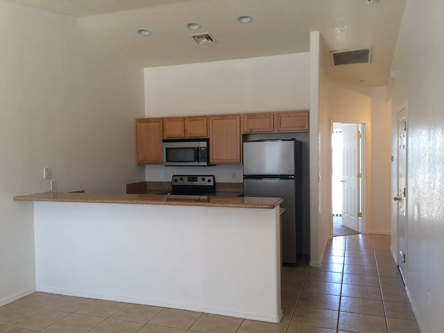 KEAR3350 — Photo 2