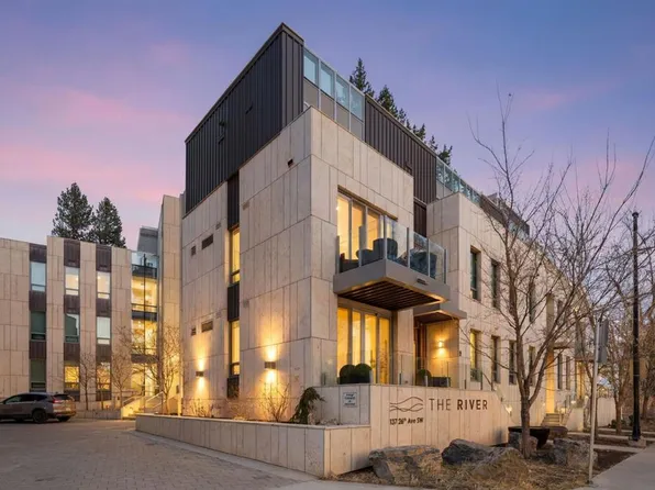 137 N 26th Ave SW #203, Calgary, AB T2S 0M2