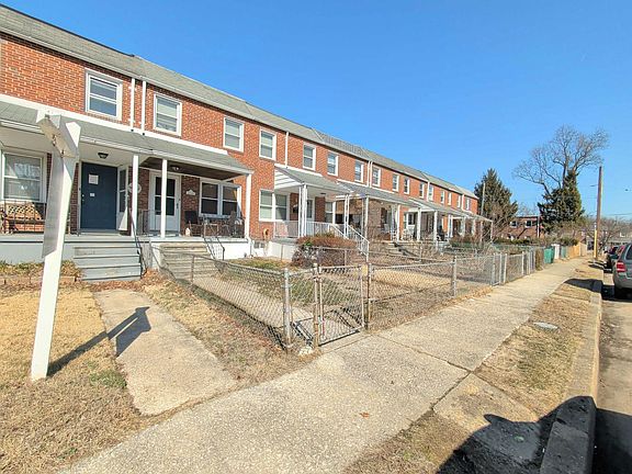 3rd image of 1416 Weldon Pl S