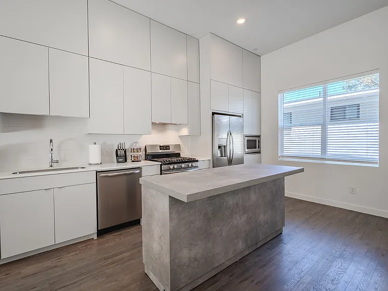 5002 San Jacinto St #106 — Photo 6