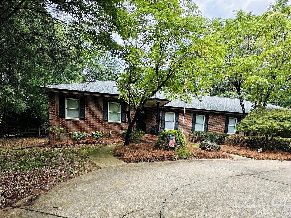 2nd image of 111 Forest Hills Dr