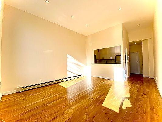 4th image of 555 E 78th St APT 2A
