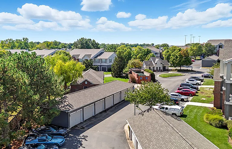 Summit Ridge Apartments — Photo 40