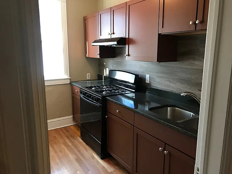 1863 Marshall Ave — Photo 6
