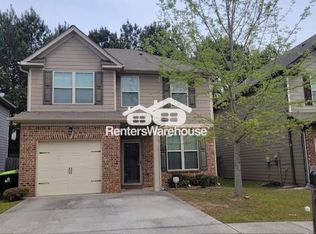 5788 Grande River Rd, College Park, GA 30349