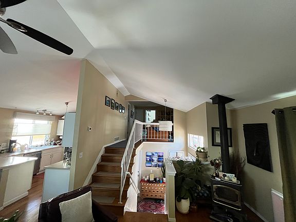 5th image of 3817 Fredericks Ct