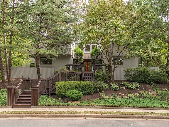 Exterior - Front Entrance