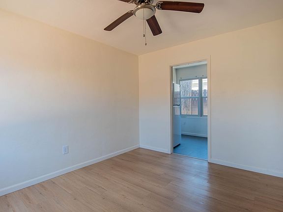 3rd image of 4343-4353 Poplar St #4345