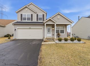 1594 Arborwood Cir, Romeoville, IL 60446