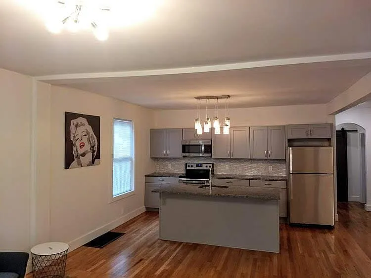 41 Saint John Ave — Photo 5