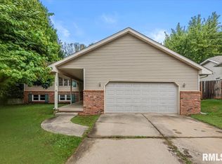 74 Holliday Rd, Springfield, IL 62702