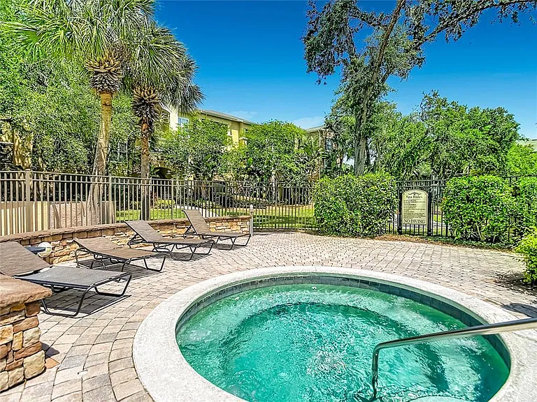 10201 Courtney Palms Blvd #203 — Photo 33
