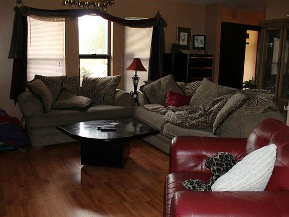 5th image of 2805 Indianwood Dr