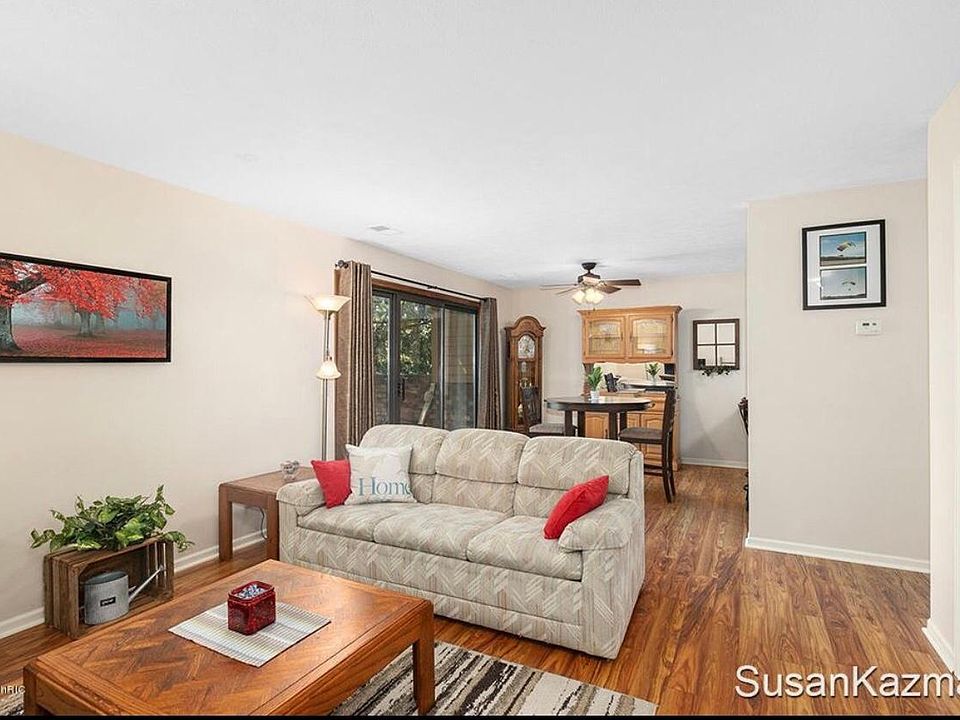 1st image of 6731 Boca Vista Dr NE Unit 102