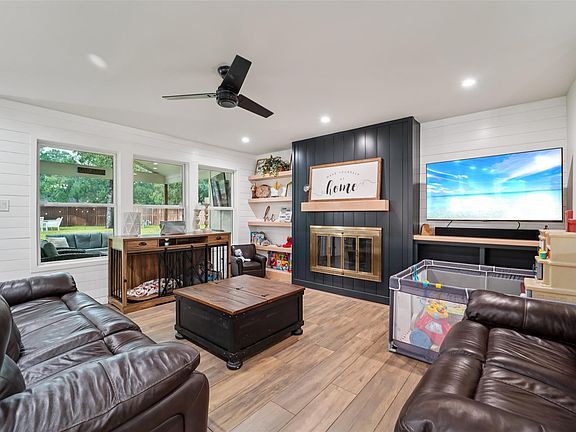 2nd image of 6 Rockingham Pl