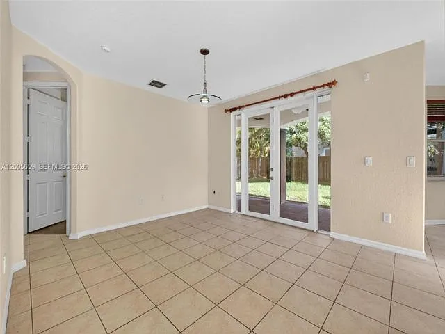 8903 SW 206th St — Photo 5