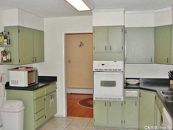 5th image of 105 Rosewell Mdw
