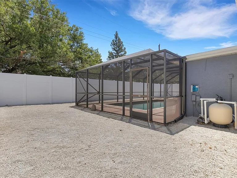 4645 Hunter Ridge Dr — Photo 64