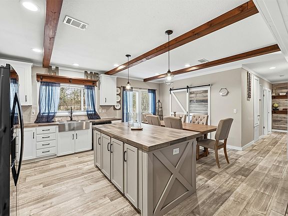 5th image of 2114 Hickory St