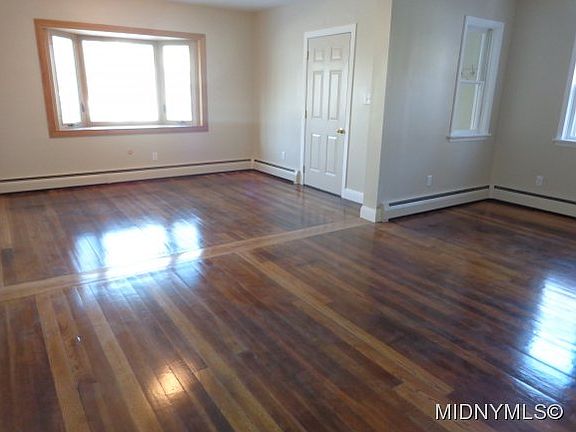 5th image of 38 Kirkland Ave