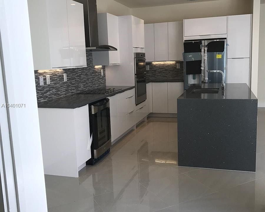 1st image of 10414 NW 64th Ter