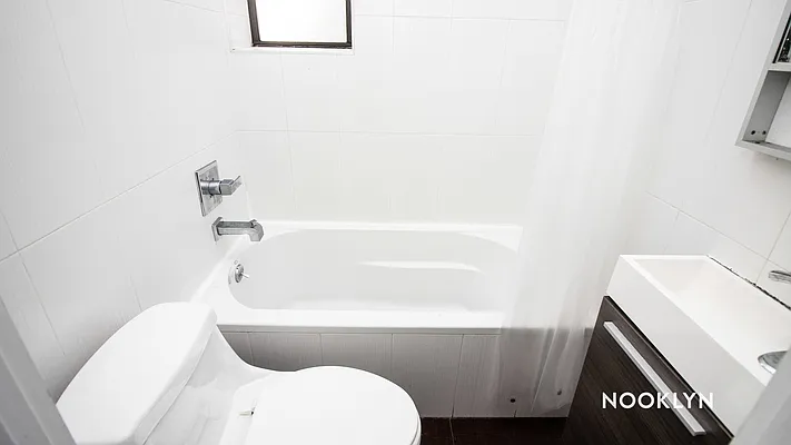 Rented by Nooklyn NYC LLC | media 30