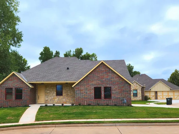 2104 Mill Springs Ct, Yukon, OK 73099