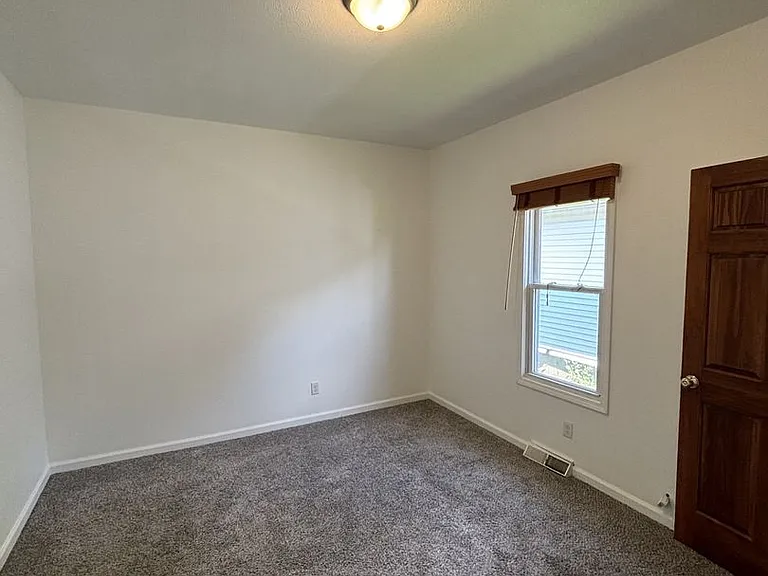 1506 Philo Road. Unit B — Photo 15