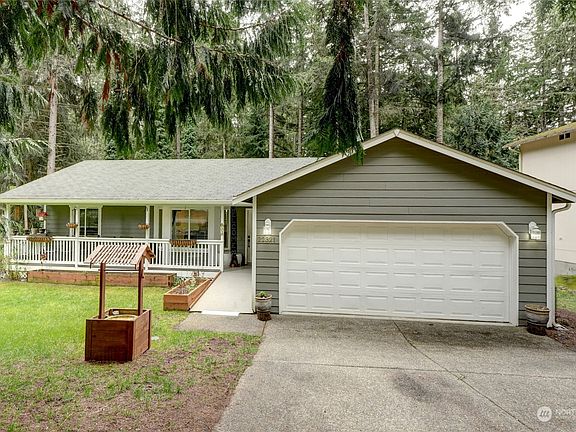 2nd image of 22321 Bluewater Drive SE