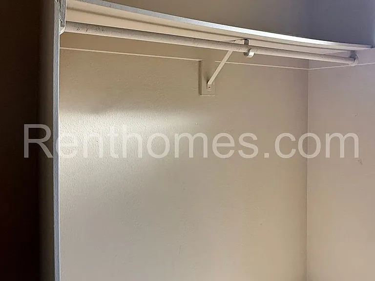 1160 Via Camellia — Photo 25