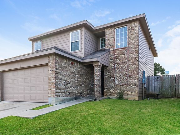 3rd image of 2040 Oakwood Forest Dr