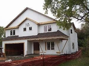 2nd image of 610 S Oakland Ave