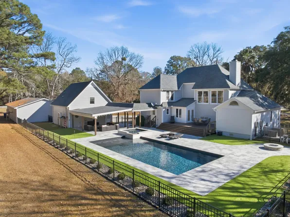 2612 Starfish Dr, Johns Island, SC 29455