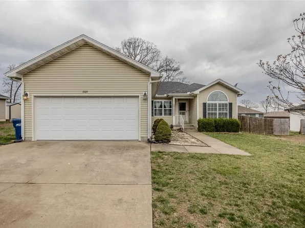 2109 Audrey Ln, Lebanon, MO 65536