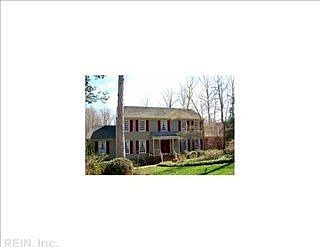 4th image of 8 Clarke Ct
