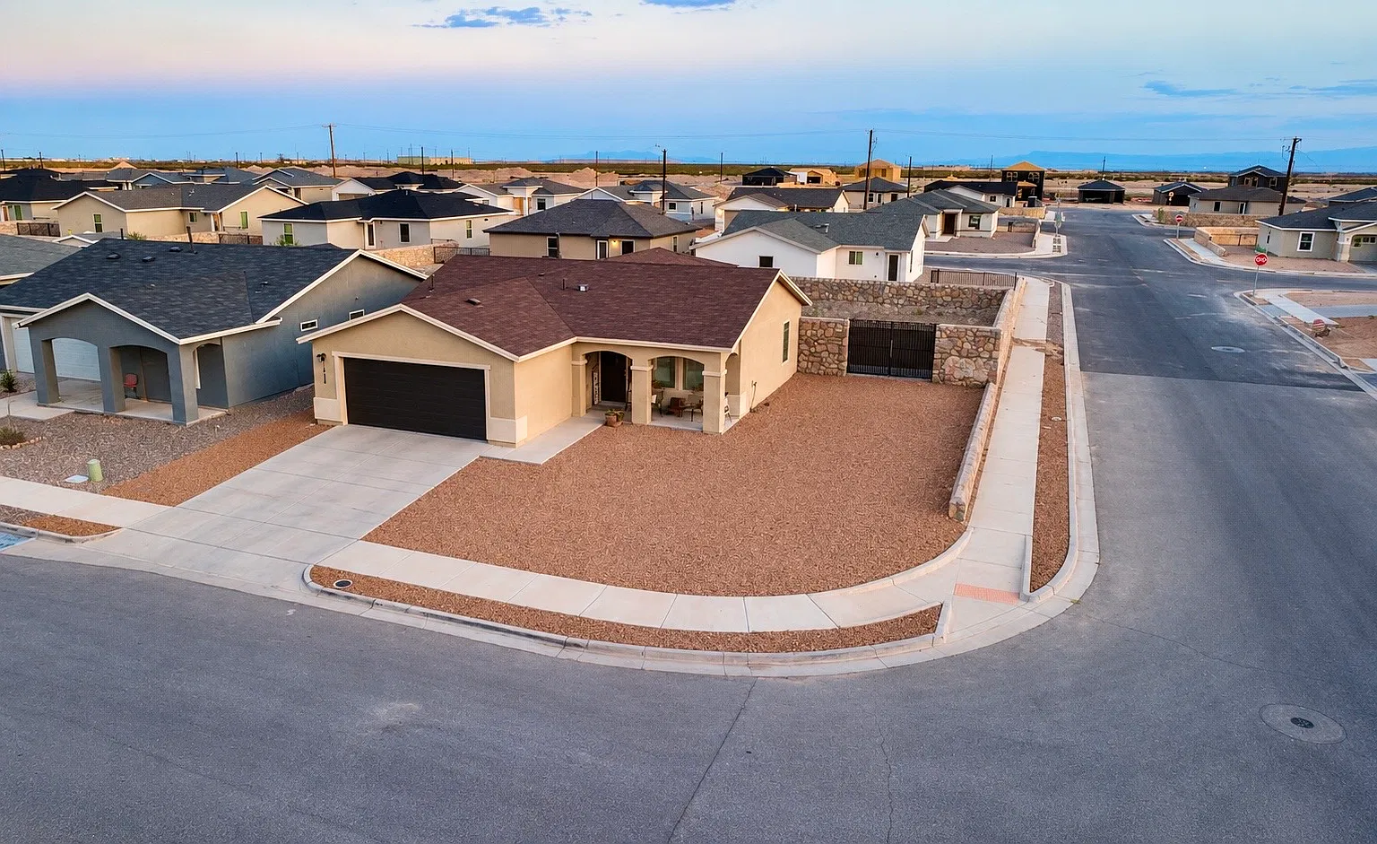 4 bed, 1335 sqft, $1,850 — Photo 1
