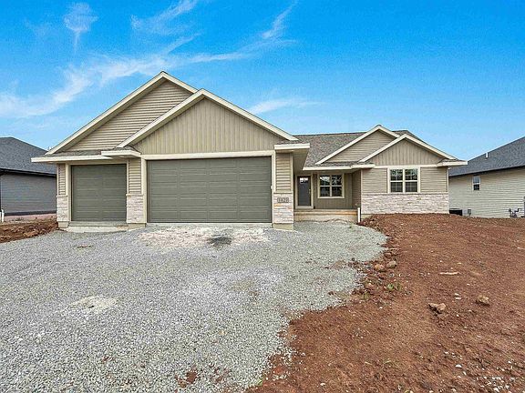 2nd image of 1429 Crossroads Dr