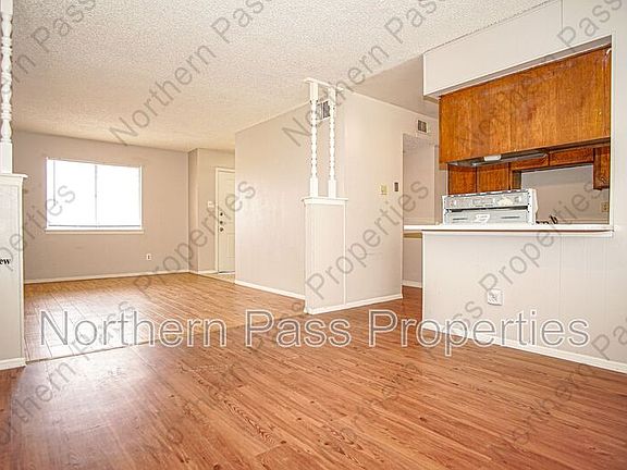 5th image of 8548 Arboleda Dr