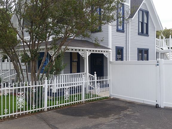 5th image of 403 W G St