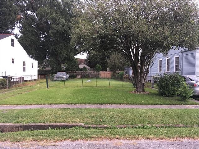 1st image of 257 Lowerline St