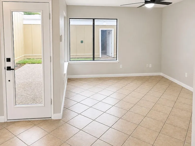 6106 W Airport Blvd #18 — Photo 6