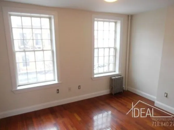156 18th St, Brooklyn, NY 11215
