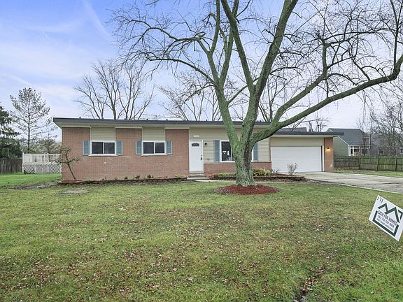 4th image of 47342 Atwater Dr