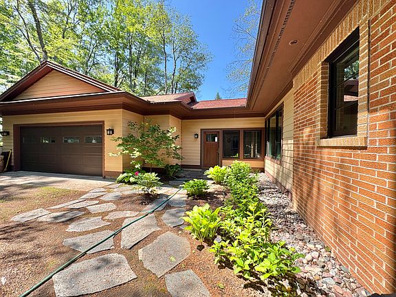4th image of 3304 Lakeshore Dr