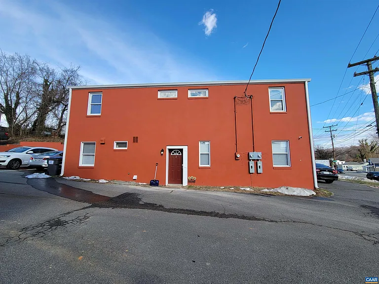 1511 E High St #3 — Photo 12