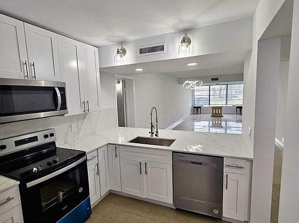 3501 Village Blvd APT 104