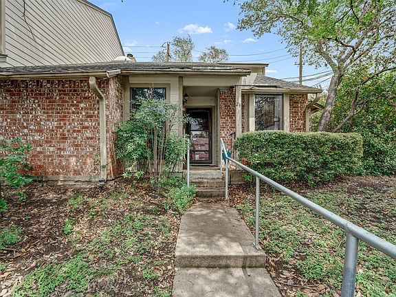 3rd image of 3801 Menchaca Rd #24