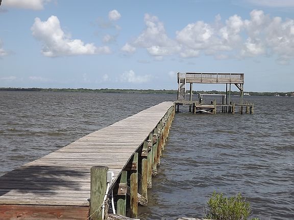 Dock on Indian River