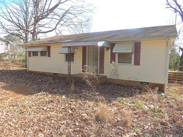 2nd image of 107 Francis Ct