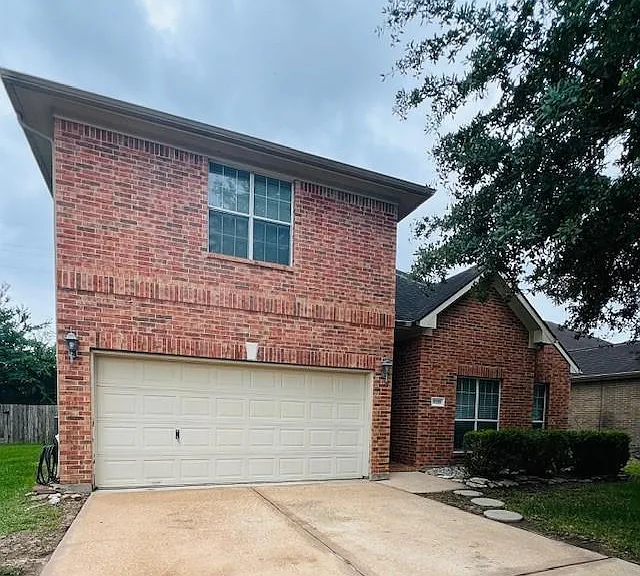 9219 Hidden Lake Cir E — Photo 1
